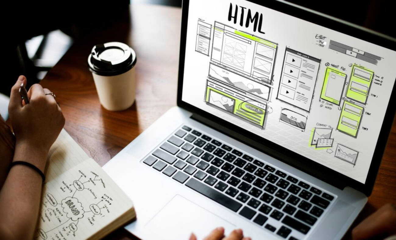 Dream Up Web Design logo