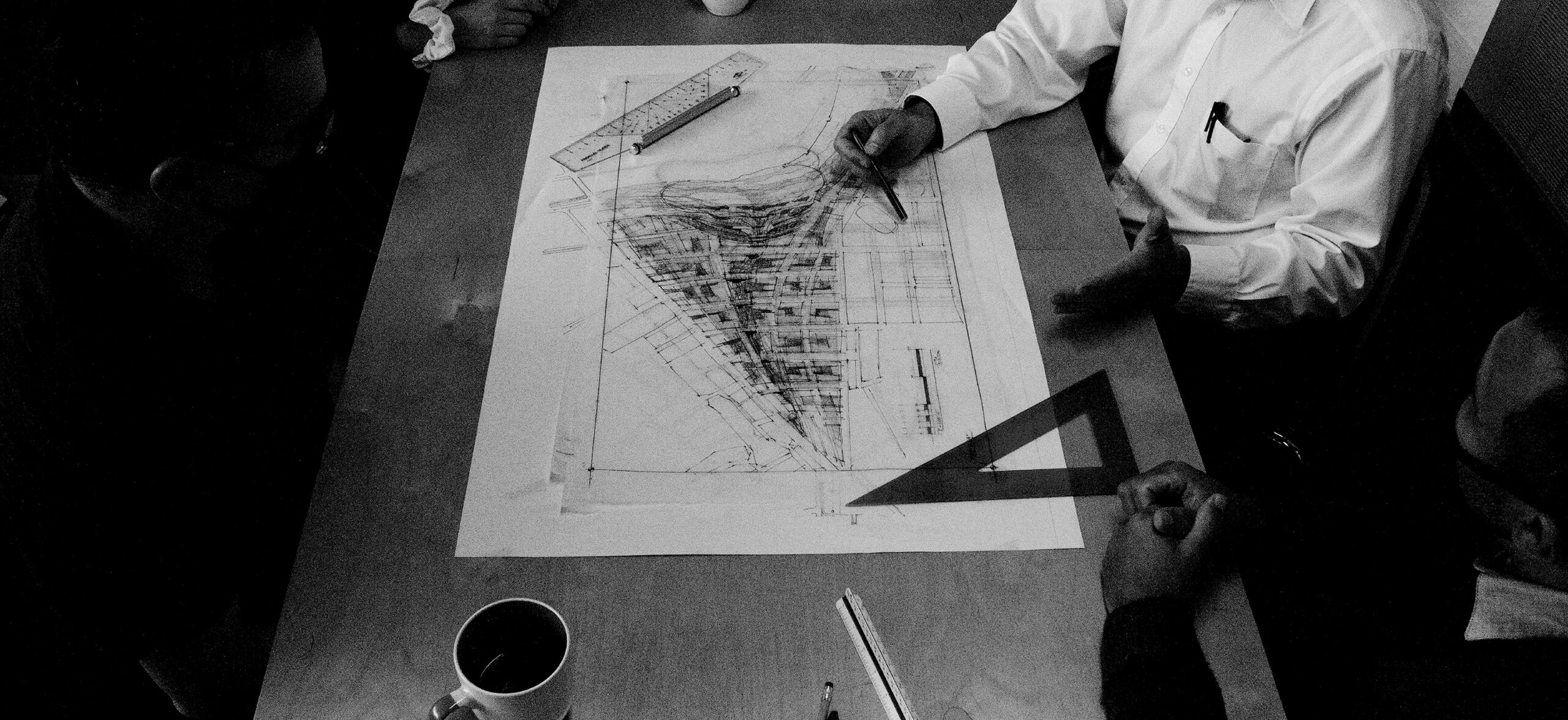 Paul Lukez Architecture logo