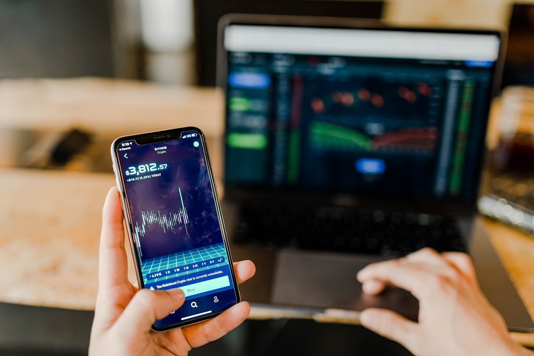 When to Invest in Mobile Development for B2B Growth