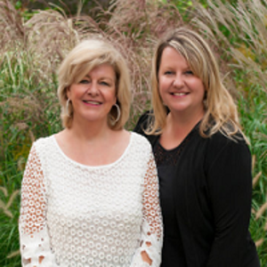Sandy &amp; Rayissa logo