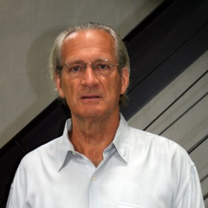 Peter de Bretteville Architect logo